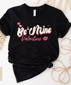 Be Mine Valentine Sweatshirt, Valentine Gift For Her, Valentine Day Matching Couple T-Shirt, Be Mine Unisex T-Shirt, Xoxo Love Sweatshirt