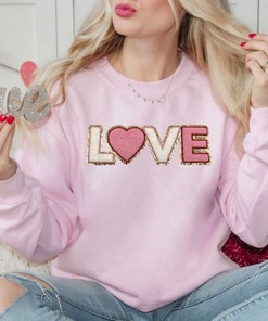 Chenille Patch Valentine Sweatshirt, Valentine Love Sweater, Valentine Heart Crewneck, Valentine Gift For Her, Women's Valentine Tee Shirt