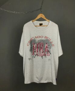 Chicago Bulls NBA Vintage Made In Usa Tshirt Pullover Hoodie Crewneck Sweatshirt Reprinted Full Color Full Size Gifts for NBA Fans