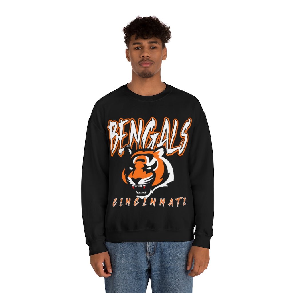 Cincinnati Bengals HALLOWEEN Retro NFL Crewneck Sweatshirt Hoodie Shirt Gifts for Fans - Image 3