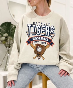 Detroit Baseball Crewneck Sweatshirt, Vintage Detroit Baseball Shirt, Detroit MLB Shirt, Baseball Fan Gifts, Detroit Fan Shirt