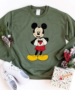 Disney Mickey Sweatshirt Vintage Mickey Mouse Love Heart Hand T-shirt Mickey Mouse Gift Disneyland Trip Shirt, Couple Shirt, Kid Shirt Gift