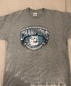 Huskies T-Shirt Sweatshirt Pullover Hoodie Reprinted Full Color Full Size Gift For NCAA Fans