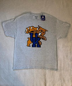Kentucky University Wildcat T-Shirt Sweatshirt Pullover Hoodie Reprinted Full Color Full Size Gift For NCAA Fans