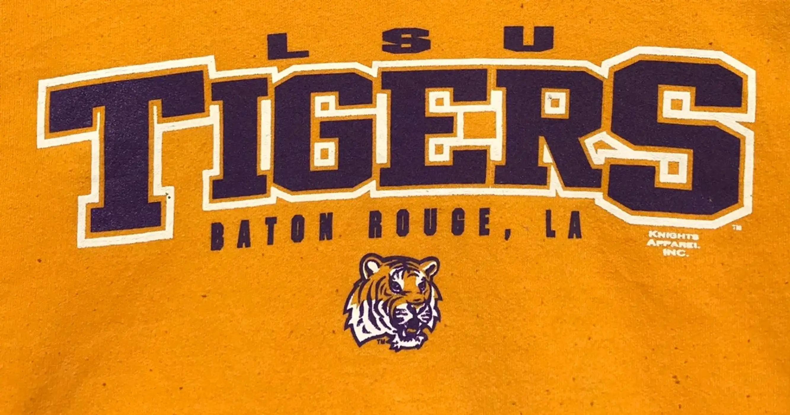 Lsu Tigers Basketball Team NCAA T-Shirt Sweatshirt Pullover Hoodie Reprinted Full Color Full Size Gift For NCAA Fans - Image 2