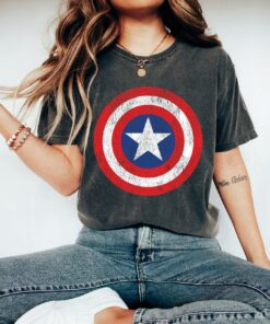 Marvel Captain America Shield Logo Shirt Retro Marvel Comic Shirt Disneyland Vacation Holiday Unisex Adult T-shirt Kid Tee Hoodie Sweatshirt