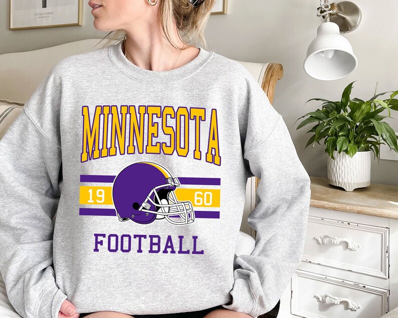 Minnesota Football Sweatshirt, Vintage Retro Minnesota Football Crewneck Sweatshirt, American Football Fan, NFL Shirt - Image 2