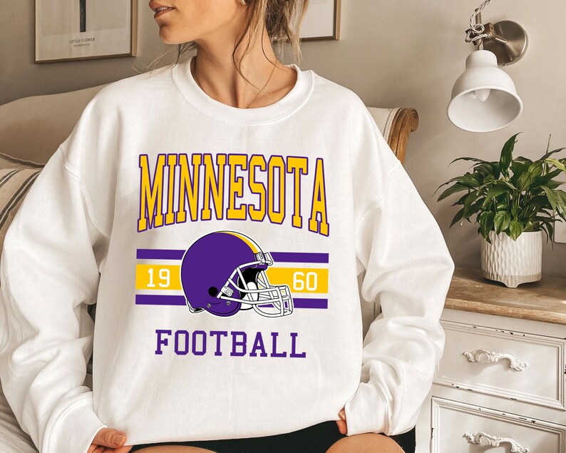Minnesota Football Sweatshirt, Vintage Retro Minnesota Football Crewneck Sweatshirt, American Football Fan, NFL Shirt - Image 3