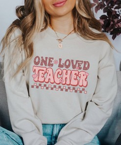 One loved teacher sweatshirt, teacher valentines day shirt, valentine sweatshirt, teacher valentine shirt, teacher valentine crewneck gift