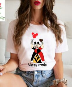 Queen of Hearts Vacay Mode T-Shirt Disney, Disney Shirt, Villains Shirt, Evil Queen Shirt, Disney Villains Shirt, Funny Disney Shirt