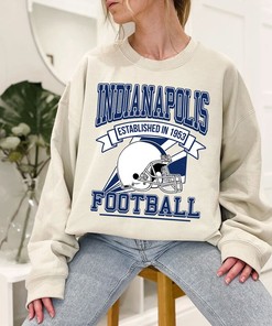 Retro Indianapolis Football Crewneck Sweatshirt Hoodie Shirt Gifts for NFL Fans
