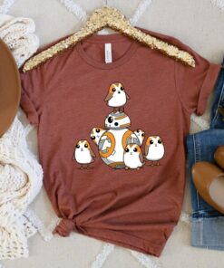 Star Wars Porgs Having Fun With BB-8 Portrait T-Shirt, Disneyland Family Party Gift, Galaxy's Edge Birthday Unisex Adult Shirt Kid Tee