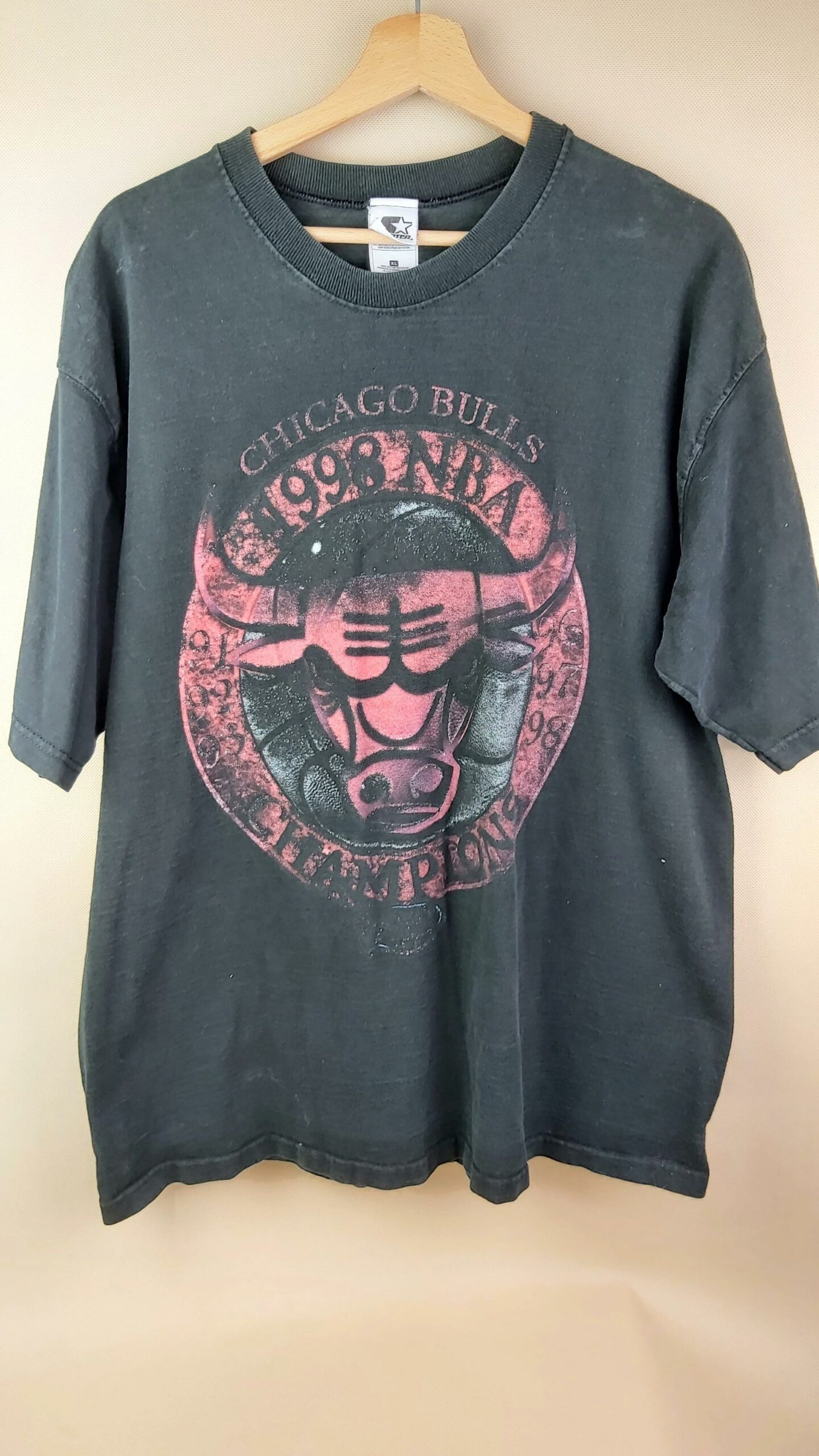 Starter Chicago Bulls 1998 Championship Tshirt Hoodie Crewneck Sweatshirt Reprinted Full Color Full Size Gifts for NBA Fans