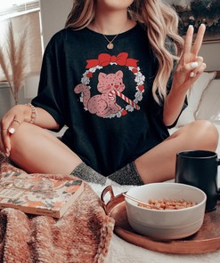 Strawberry Cat Shirt, Christmas Kitten Tshirt, 1980s Holiday Unisex Tee