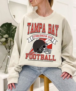 Tampa Bay Football Team Sweatshirt, Retro Tampa Bay Football Crewneck Sweatshirt, American Football Fan, NFL Shirt