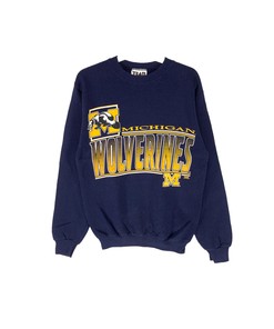 University Of Michigan Wolverine Football Vintage Style 90s T-Shirt Sweatshirt Hoodie Full Size Gifts For NCAA