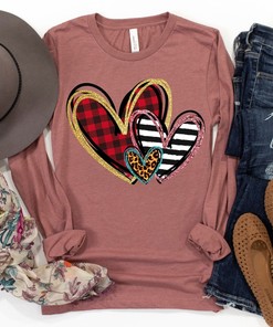 Valentine's Day Heart Sweatshirt, Leopard Love Heart Shirt, Valentines Day Shirts For Woman, Valentines Day Gift, Happy Valentine's Day Shirt