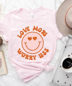 Valentines Day Shirt, Valentines Day Shirts For Woman, Groovy Valentines Day Shirt, Cute Valentine Shirt, Valentines Day Gift, Hippie Smile Shirt