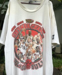 Very Rare 1997 Starter NBA Champion Chicago Bulls Tshirt Pullover Hoodie Crewneck Sweatshirt Reprinted Full Color Full Size Gifts for NBA Fans