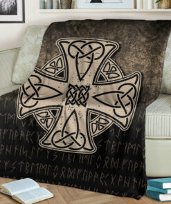Viking Blanket Celtic Symbol Norse Mythology Valhalla Sherpa Fleece Blanket Gifts for Viking Lovers