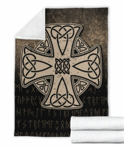 Viking Blanket Celtic Symbol Norse Mythology Valhalla Sherpa Fleece Blanket Gifts for Viking Lovers
