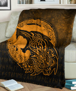 Viking Blanket Fenrir Viking 3D Tattoo Gold Version Sherpa Fleece Blanket Gifts for Viking Lovers