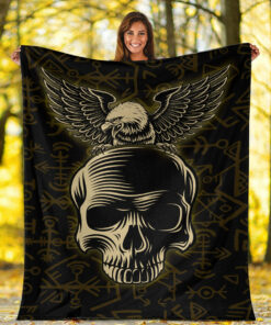 Viking Blanket Raven And Skull Viking Sherpa Fleece Blanket Gifts for Viking Lovers