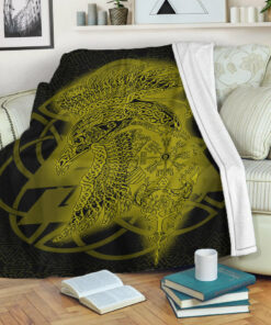 Viking Blanket Raven Valknut Gold Viking Homeset Sherpa Fleece Blanket Gifts for Viking Lovers