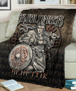 Viking Blanket Skjaldmaer Shieldmaiden Norse Younger Futhark Runes Female Viking Warrior Vegvisir Sherpa Fleece Blanket Gifts for Viking Lovers
