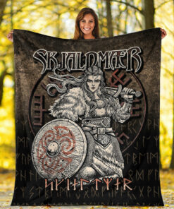 Viking Blanket Skjaldmaer Shieldmaiden Norse Younger Futhark Runes Female Viking Warrior Vegvisir Sherpa Fleece Blanket Gifts for Viking Lovers
