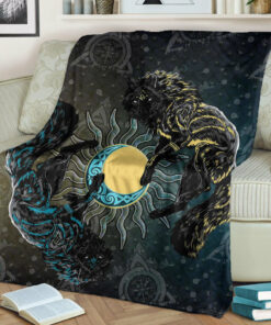 Viking Blanket Skoll and Hati Gradiant Style Sherpa Fleece Blanket Gifts for Viking Lovers
