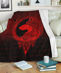 Viking Blanket Viking Norse Wolf Red Version Sherpa Fleece Blanket Gifts for Viking Lovers