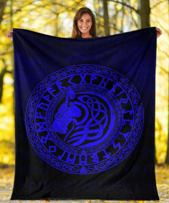 Viking Blanket Viking Wolf Blue Version Sherpa Fleece Blanket Gifts for Viking Lovers