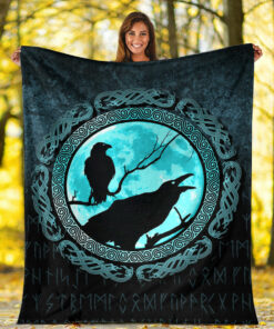 Viking Blanket Vikings Huginn Muninn Odin’s Ravens Cyan Version Sherpa Fleece Blanket Gifts for Viking Lovers