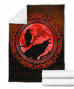 Viking Blanket Vikings Huginn Muninn Odin’s Ravens Red Version Sherpa Fleece Blanket Gifts for Viking Lovers