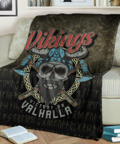 Viking Blanket Vikings Victory or Valhalla Skull With CrossedAxe Sherpa Fleece Blanket Gifts for Viking Lovers