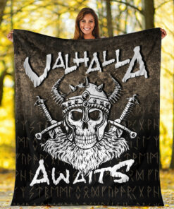 Viking Norse Style Blanket Valhalla Awaits Viking Skull Warrior Axe Sherpa Fleece Blanket Gifts for Viking Lovers