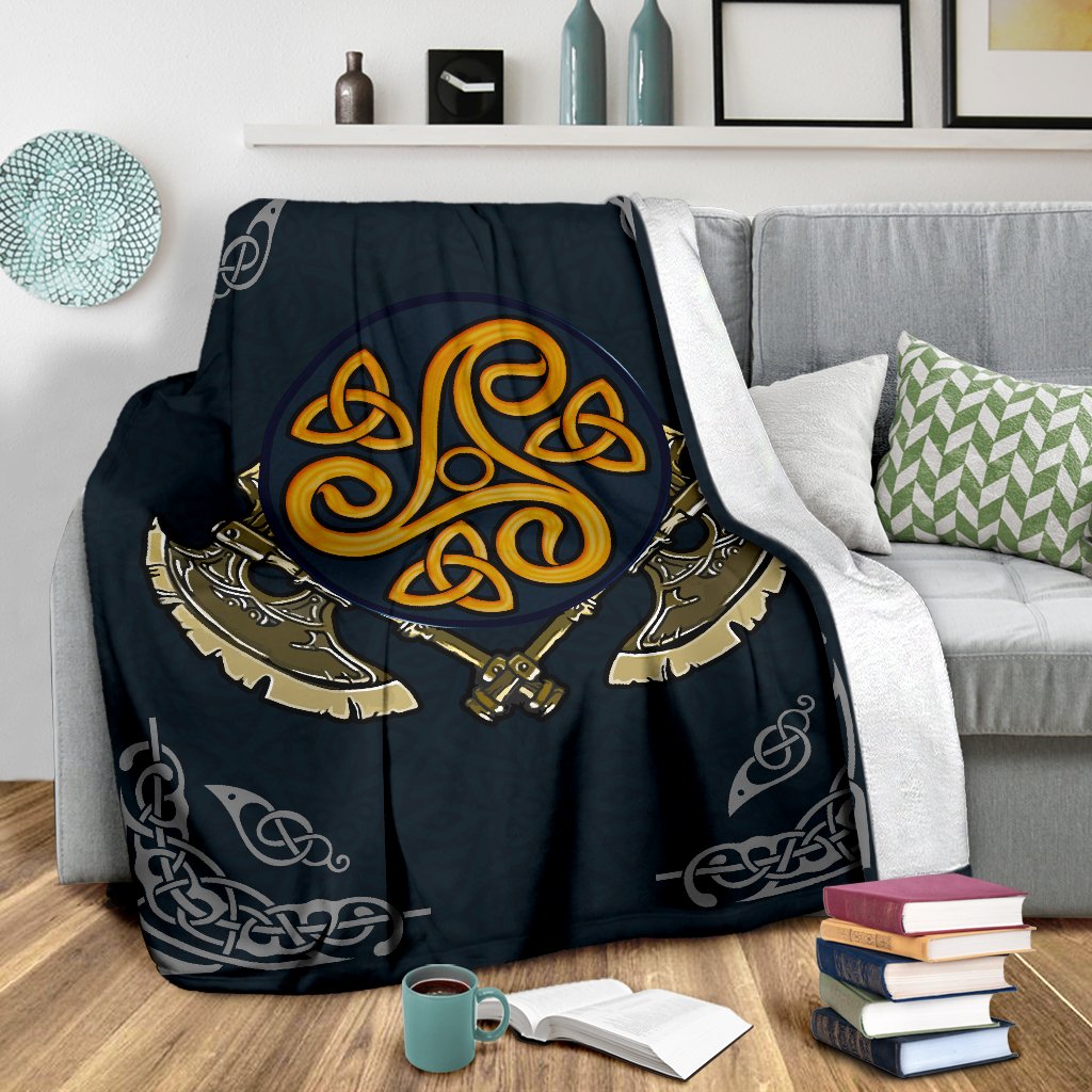 Viking Style Axe Sherpa Fleece Blanket Gifts for Viking Lovers