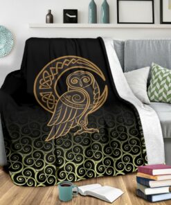 Viking Style Sherpa Fleece Blanket Gifts for Viking Lovers Owl Celtic On Triskels Background