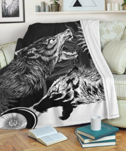 Viking Style Sherpa Fleece Blanket Gifts for Viking Lovers Skoll and Hati Sherpa Fleece Blanket Gifts for Viking Lovers