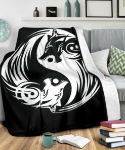 Viking Style Sherpa Fleece Blanket Gifts for Viking Lovers Ying Yang Wolf