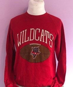 Vintage 1980s Wildcats Football Sports 80s Red Crewneck Sweatshirt Hoodie Shirt Gifts for Fans