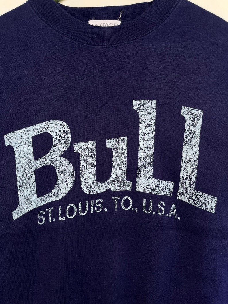Vintage Bull Sweatshirt Hoodie Shirt Gifts for Fans - Image 2