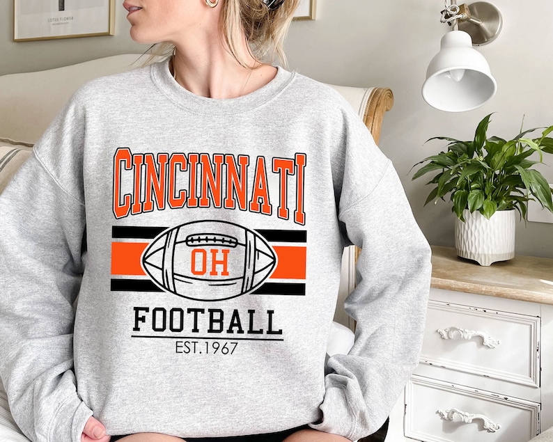 Vintage Cincinnati Football Sweatshirt, Retro Cincinnati Football Crewneck Sweatshirt, American Football Fan, NFL Shirt - Image 2