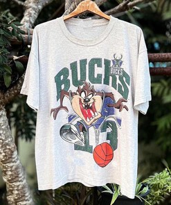 Vintage NBA Milwaukee Bucks Taz Looney Tunes Tshirt, NBA Basketball Shirt, 2022–23 Basketball, Unisex T-shirt Sweatshirt Hoodie