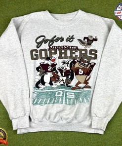 Vintage NCAA Minnesota Gophers Looney Tunes Sweatshirt Hoodie Shirt Gifts for NCAA Fans