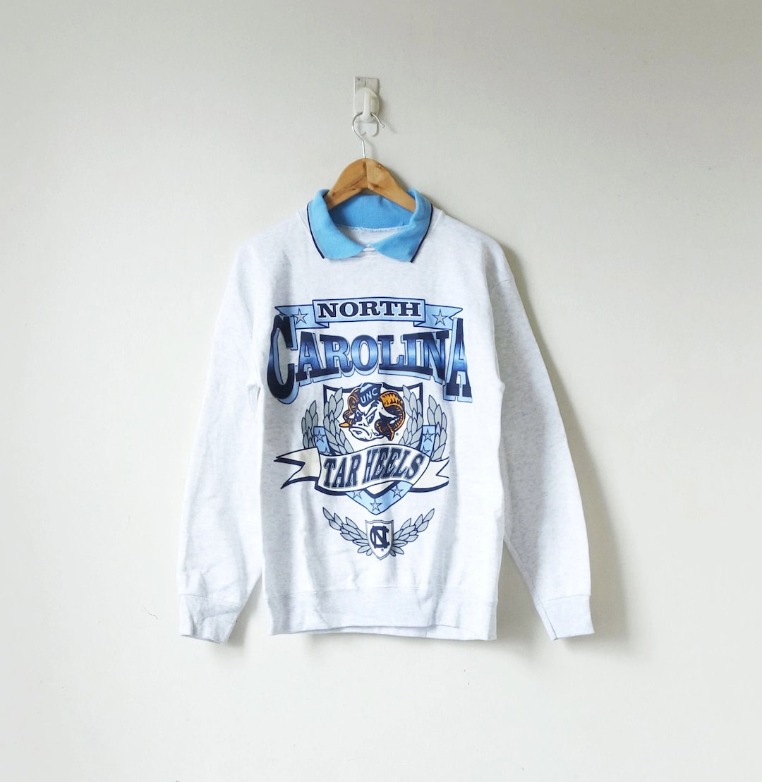 Vintage NCAA North Carolina Tar Heels Logo Mascot Sweatshirt, University of North Carolina Shirt Sweater Hoodie Gifts for Fans