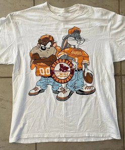 Vintage NCAA Tennessee Volunteers Looney Tunes T-Shirt, Tennessee Volunteers Shirt, University of Tennessee, Unisex Shirt, Vintage Shirt