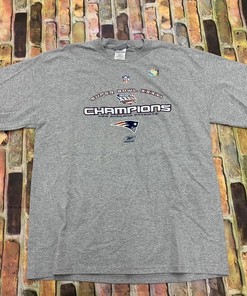 Vintage New England Patriots Tshirt Pullover Hoodie Crewneck Sweatshirt Reprinted Full Color Full Size Gifts For NFL Fans