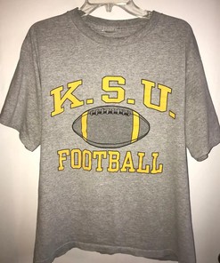 Vintage Style ‘00-‘01 Ksu Football-Still Undefeated T-Shirt Sweatshirt Pullover Hoodie Reprinted Full Color Full Size Gift For NCAA Fans